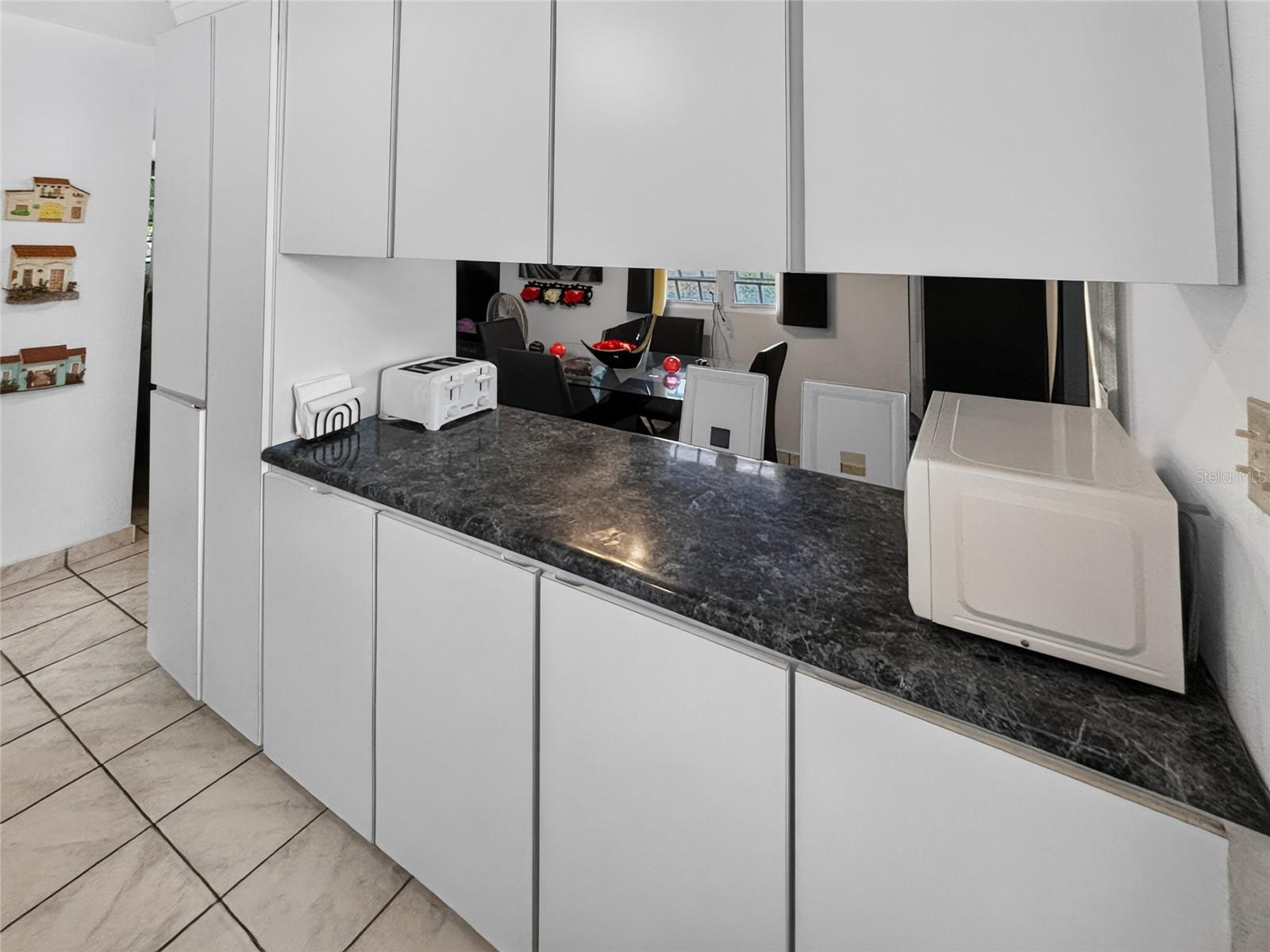 BARRIO HIGUILLAR - Residential