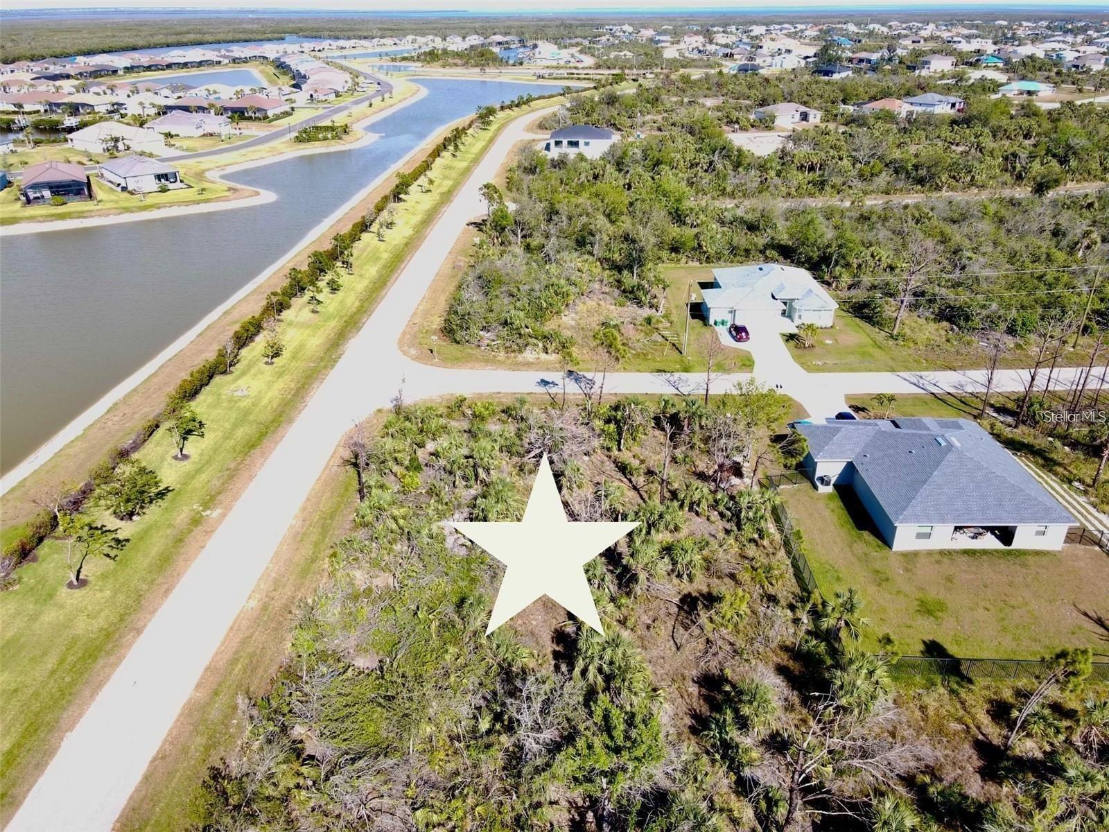 PORT CHARLOTTE SEC 093 - Land