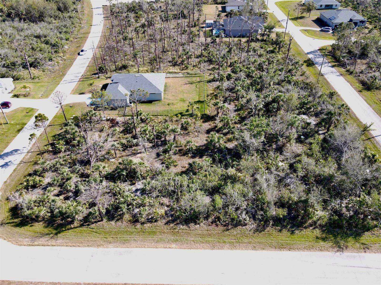 PORT CHARLOTTE SEC 093 - Land