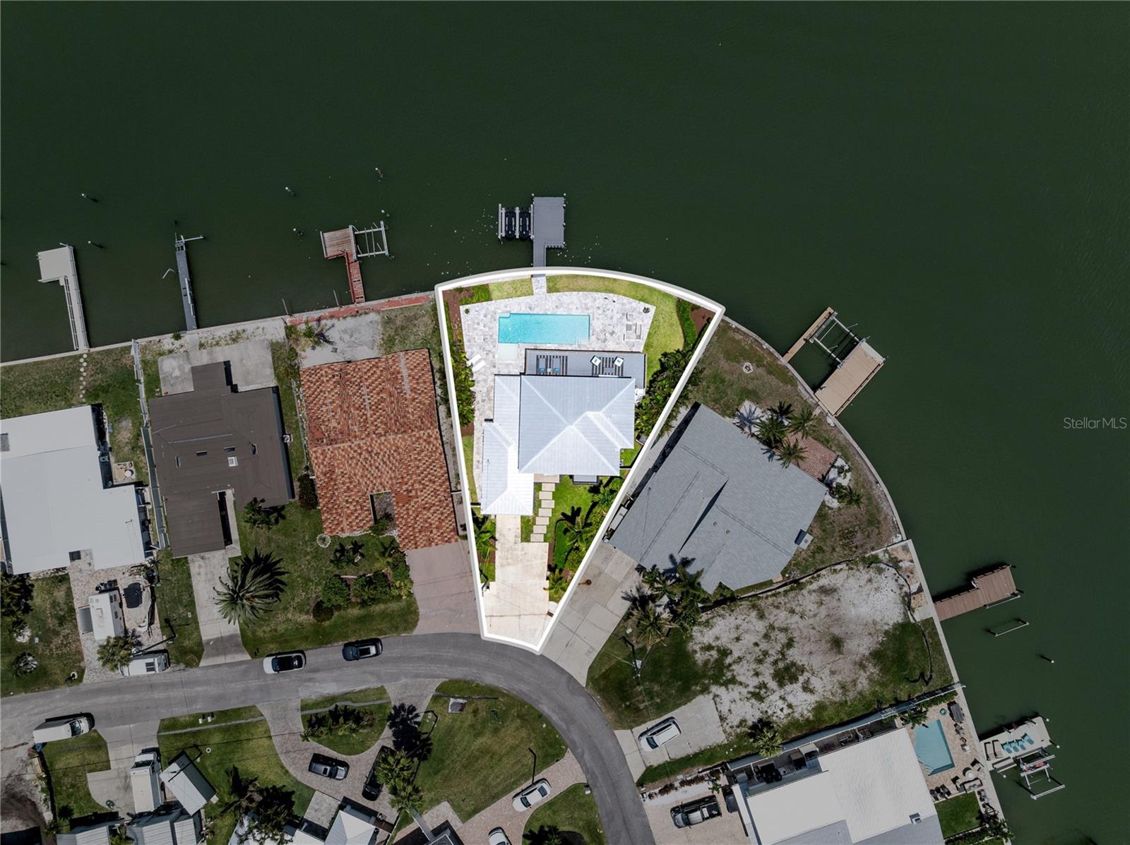 REDINGTON BEACH HOMES 6TH ADD - Residential
