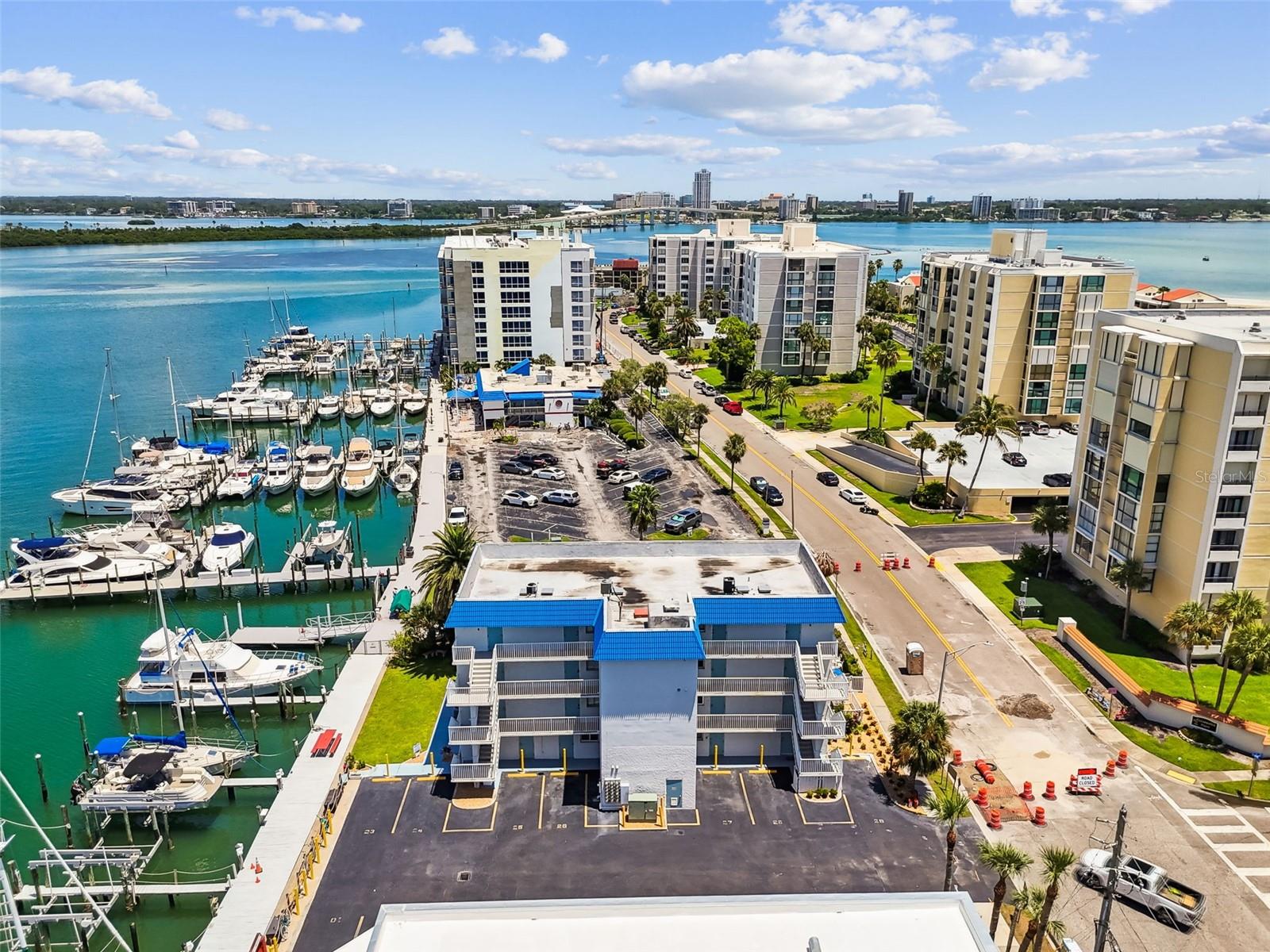 BAYSIDE CONDO - Residential