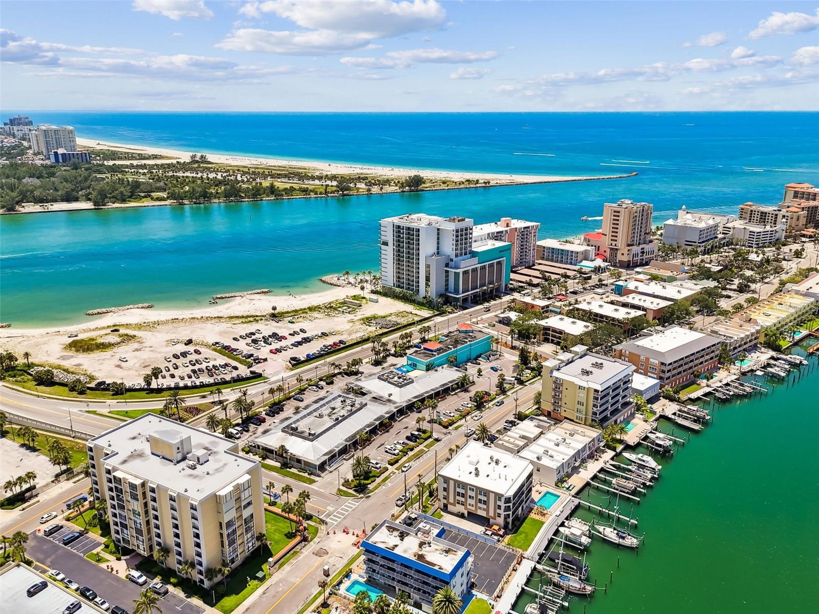 BAYSIDE CONDO - Residential