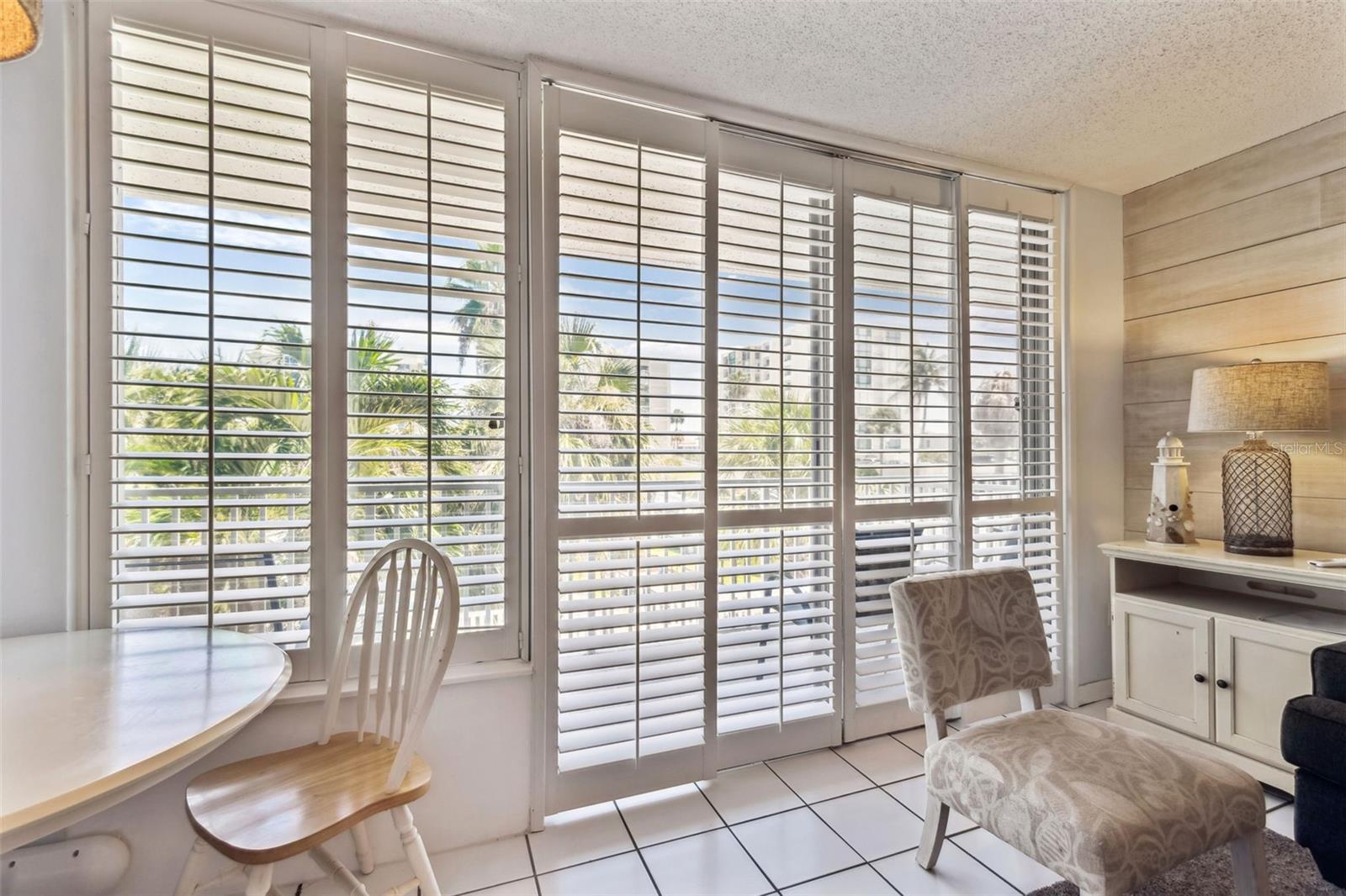 BAYSIDE CONDO - Residential