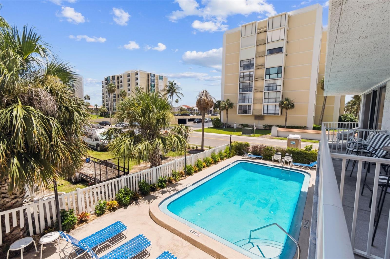 BAYSIDE CONDO - Residential