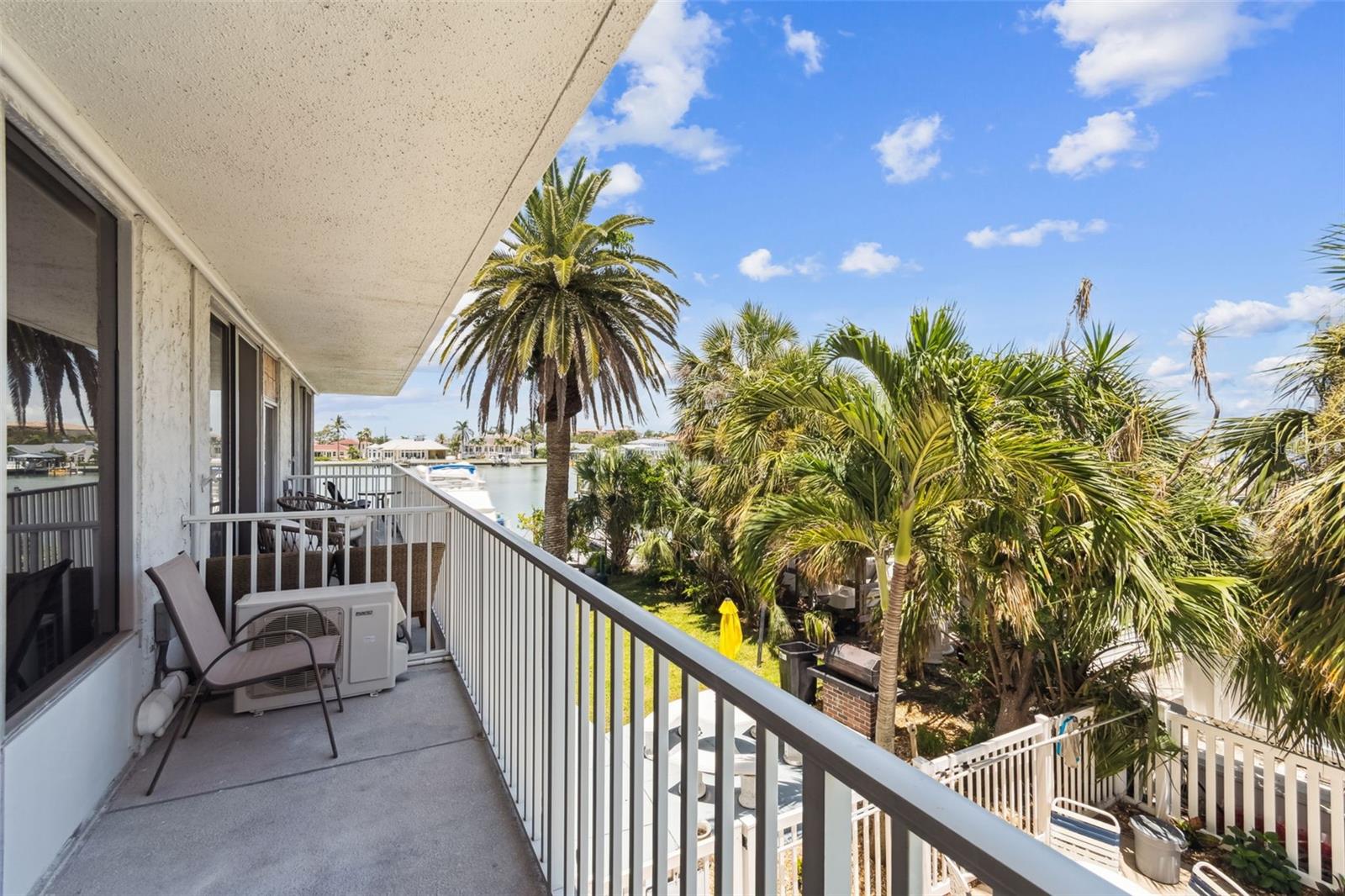 BAYSIDE CONDO - Residential