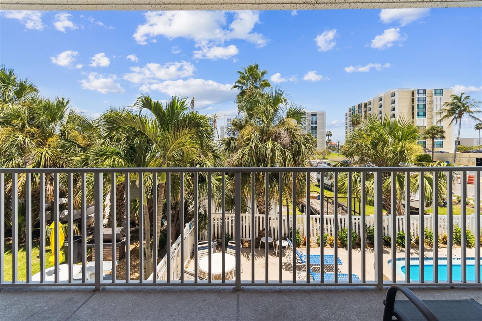 BAYSIDE CONDO - Residential