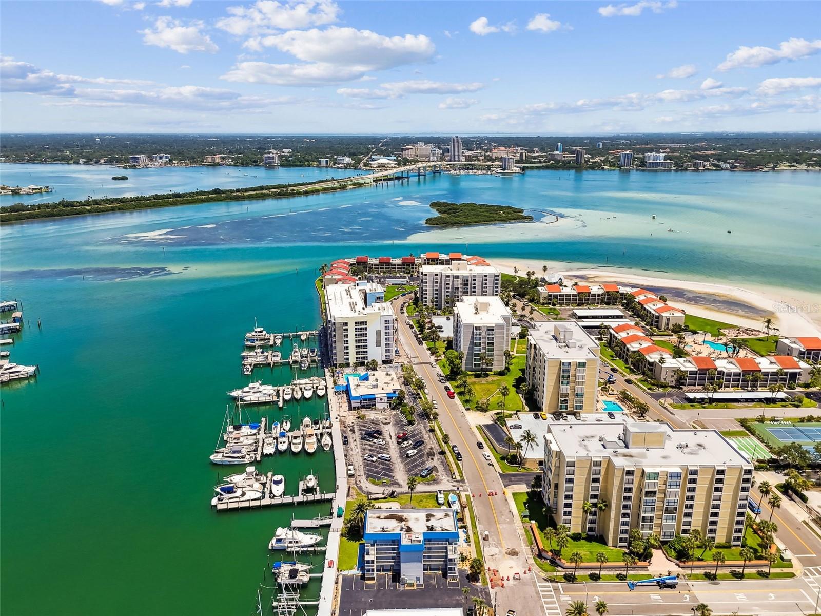 BAYSIDE CONDO - Residential