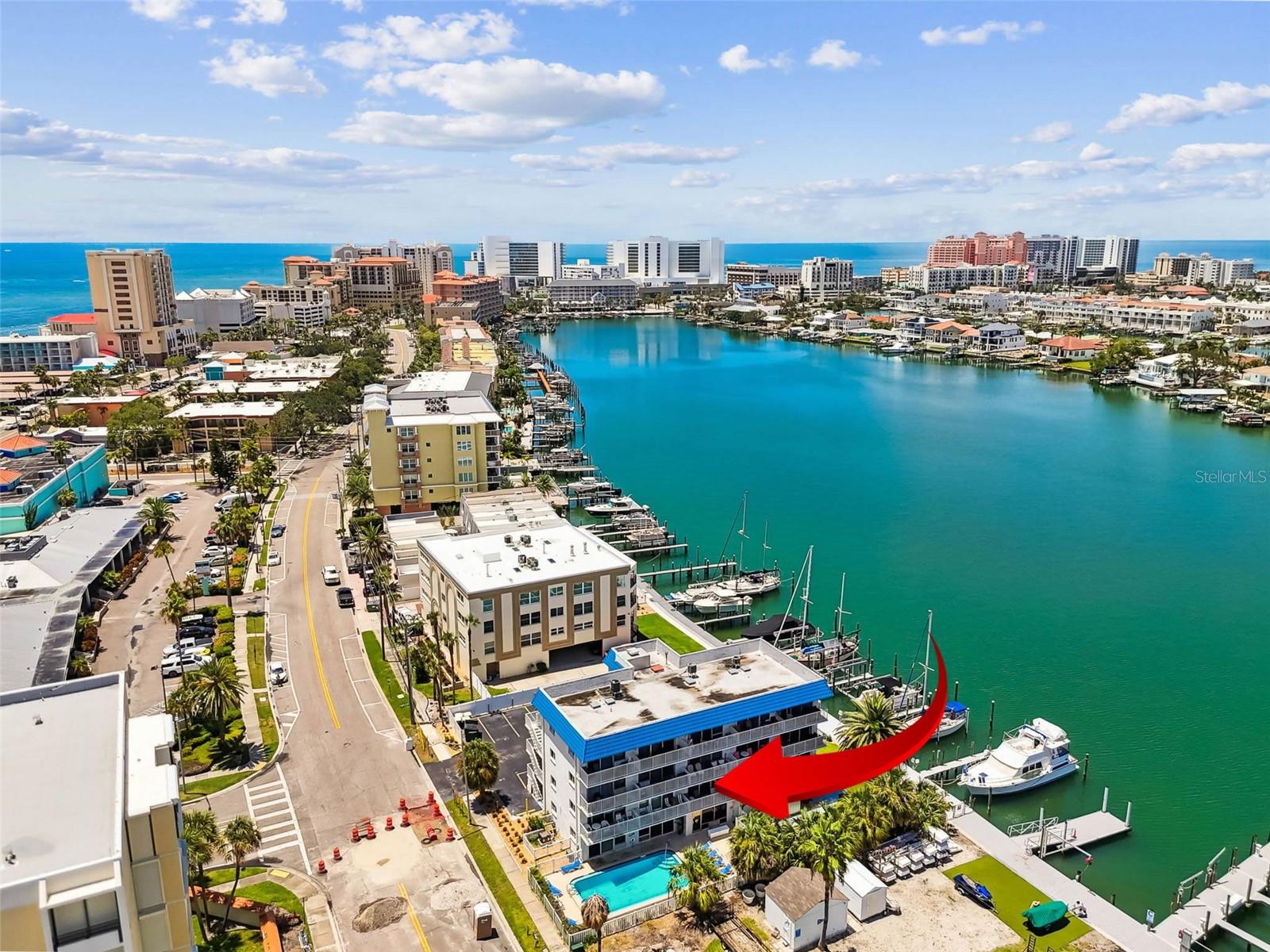 BAYSIDE CONDO - Residential