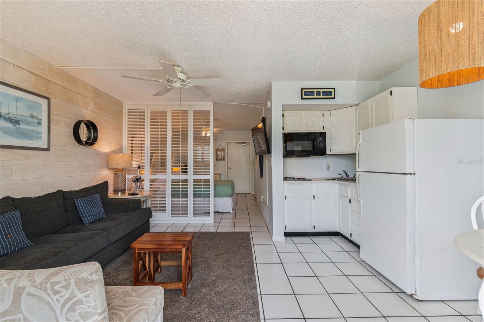 BAYSIDE CONDO - Residential