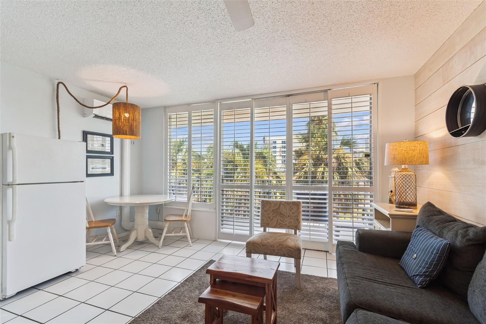 BAYSIDE CONDO - Residential