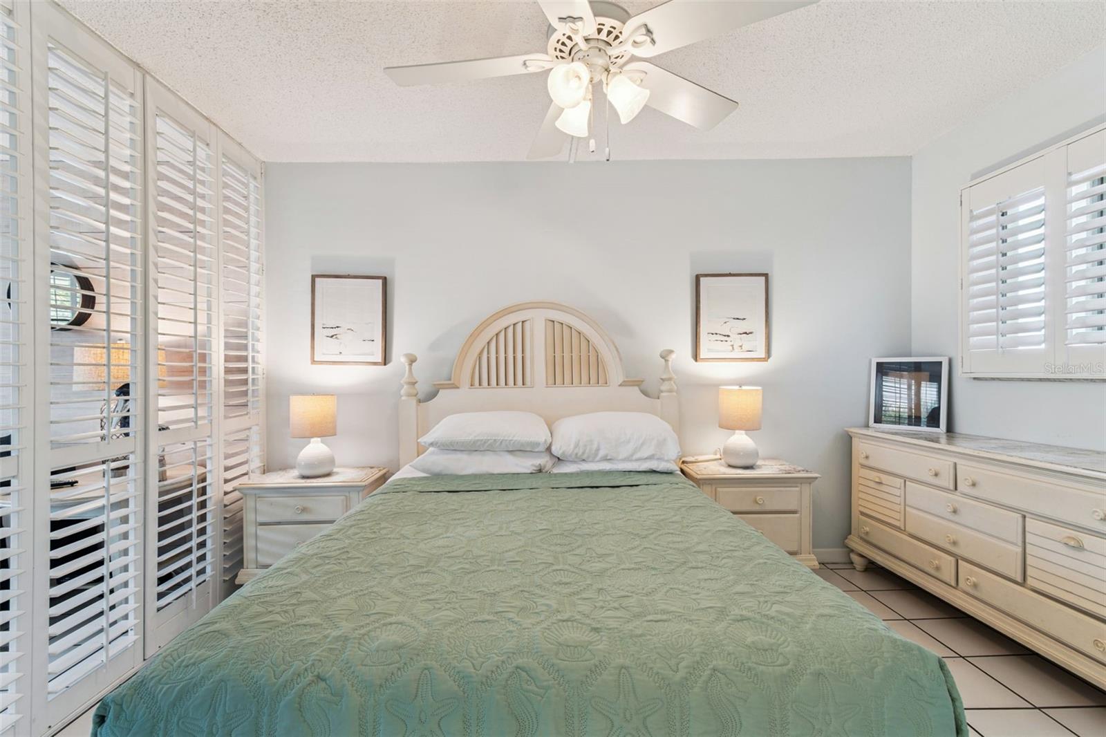 BAYSIDE CONDO - Residential