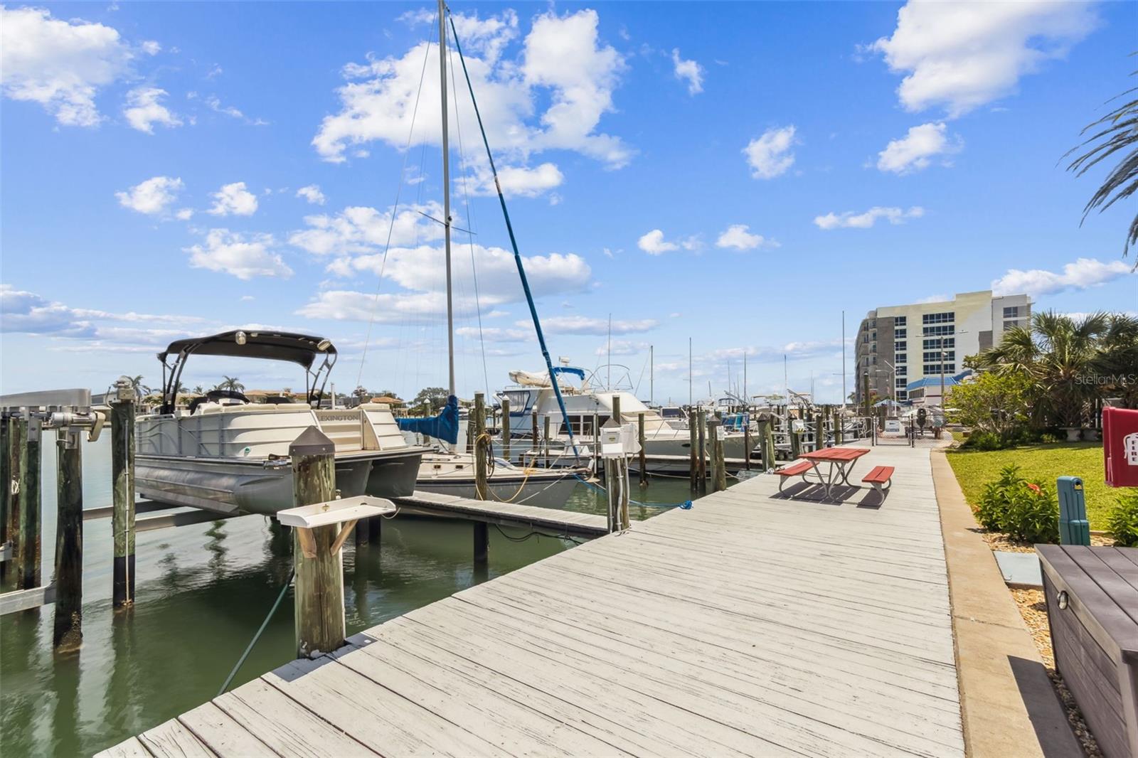 BAYSIDE CONDO - Residential