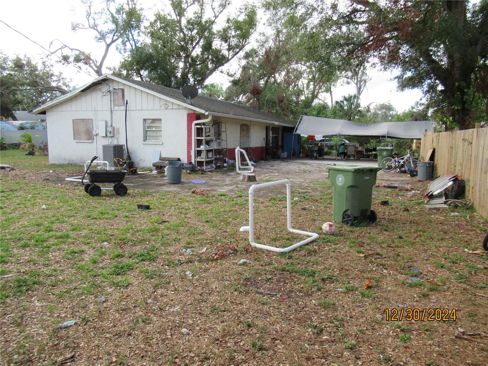 LEES ADD TO MANATEE - Residential