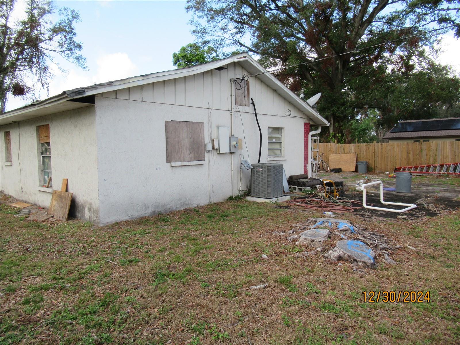 LEES ADD TO MANATEE - Residential