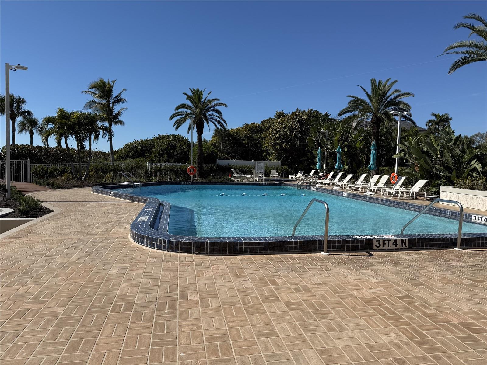 BEACHES OF LONGBOAT KEY PH-1 - Residential