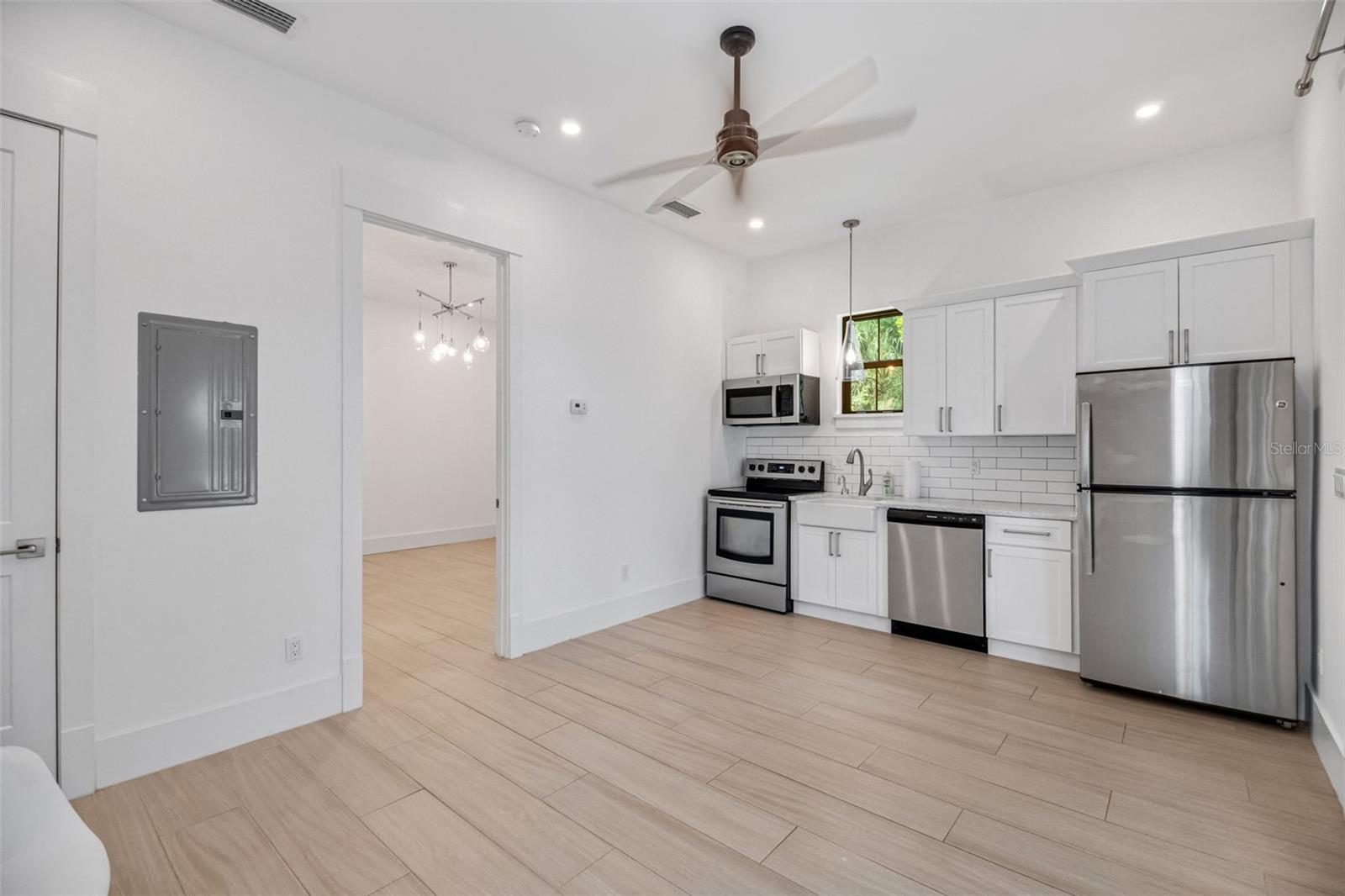 HARRIS PARK - Residential