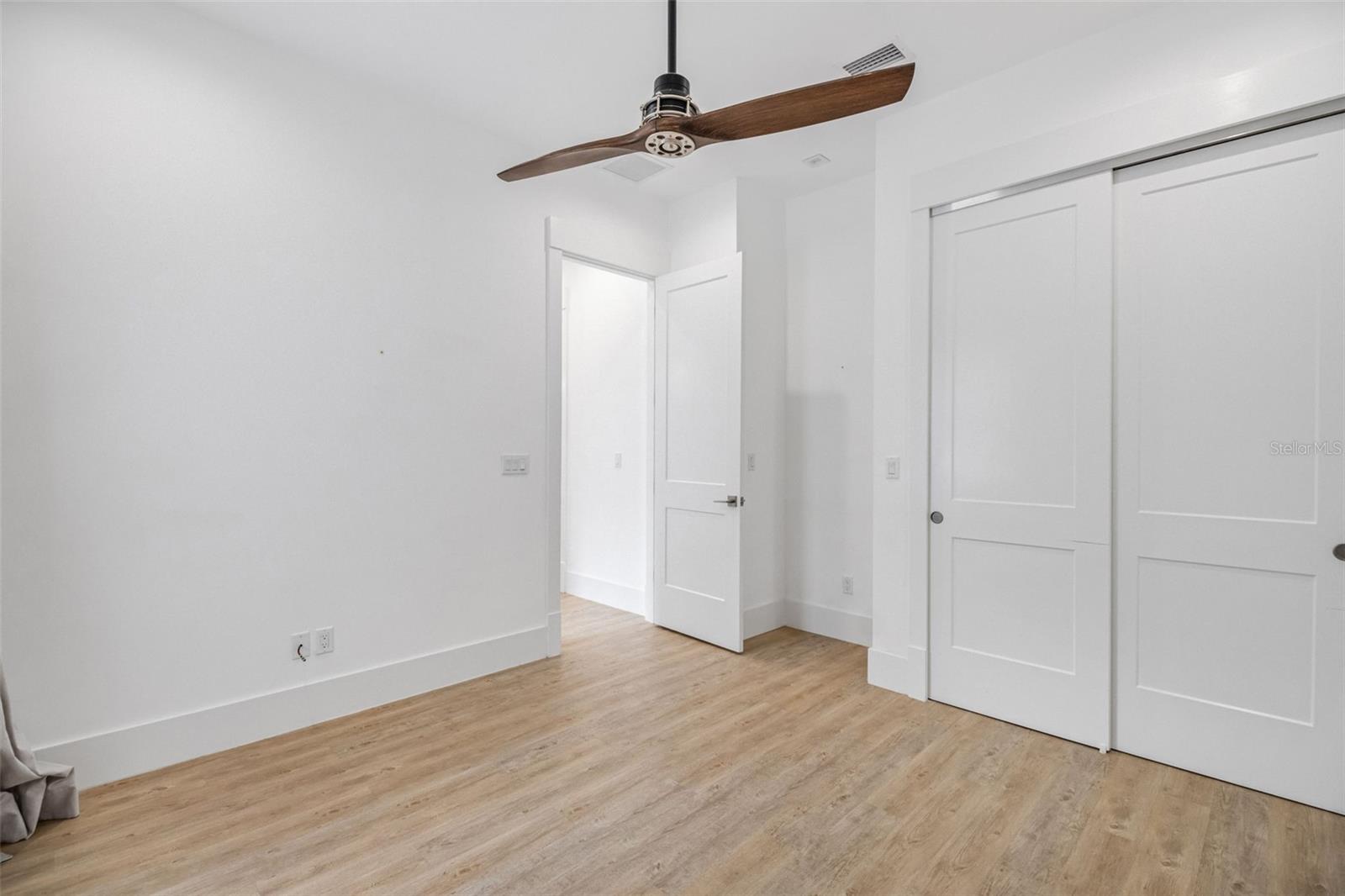 HARRIS PARK - Residential