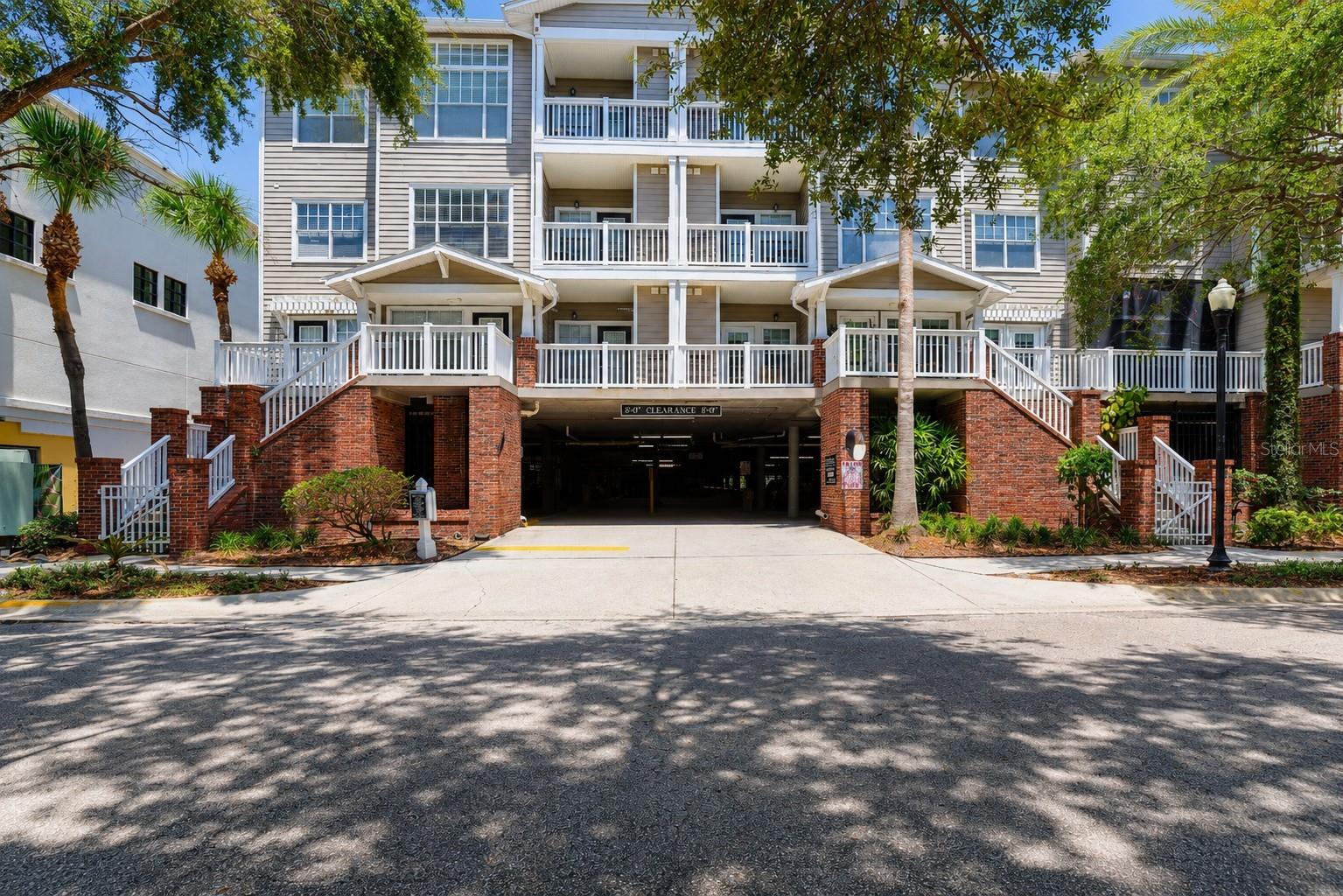 HYDE PARK WALK A CONDO - Residential