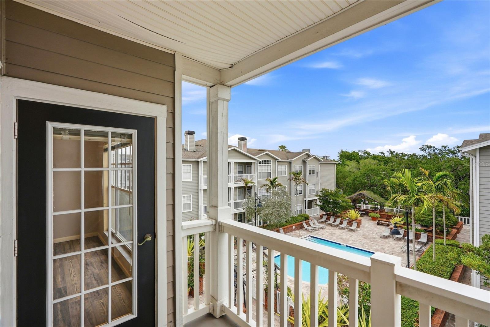 HYDE PARK WALK A CONDO - Residential