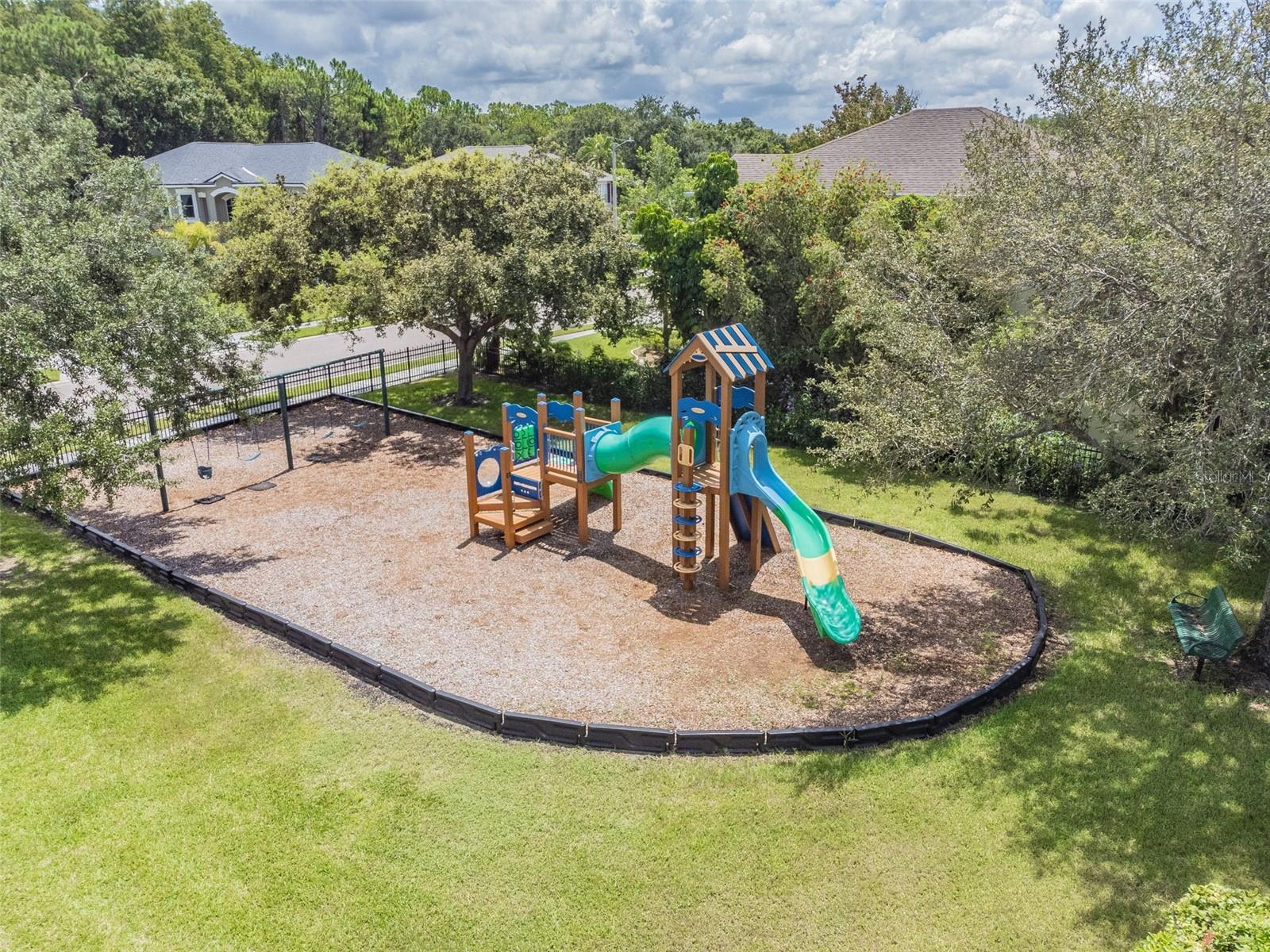 GARDENS FOREST LAKES - Residential
