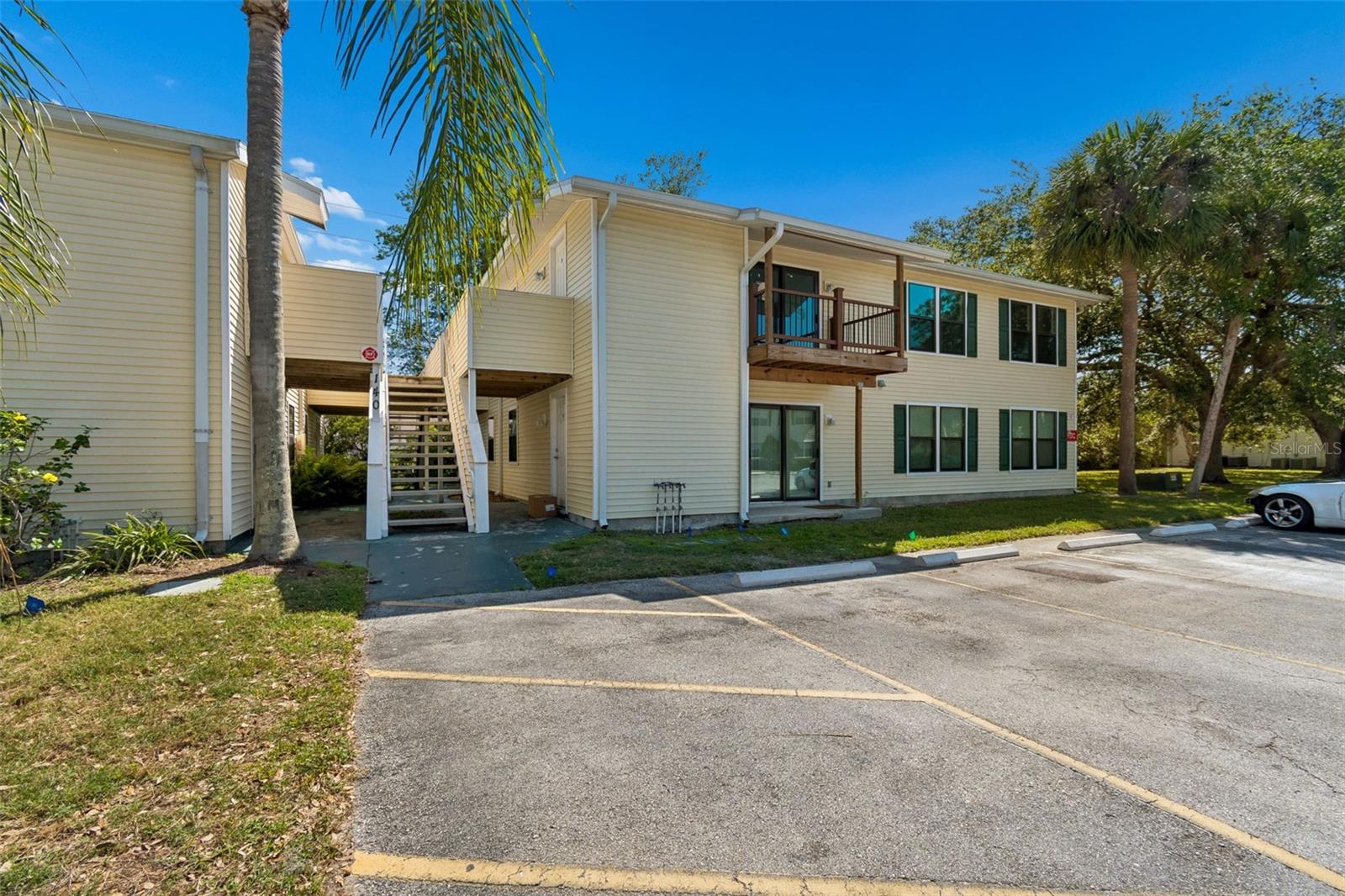 GARDENS FOREST LAKES - Residential