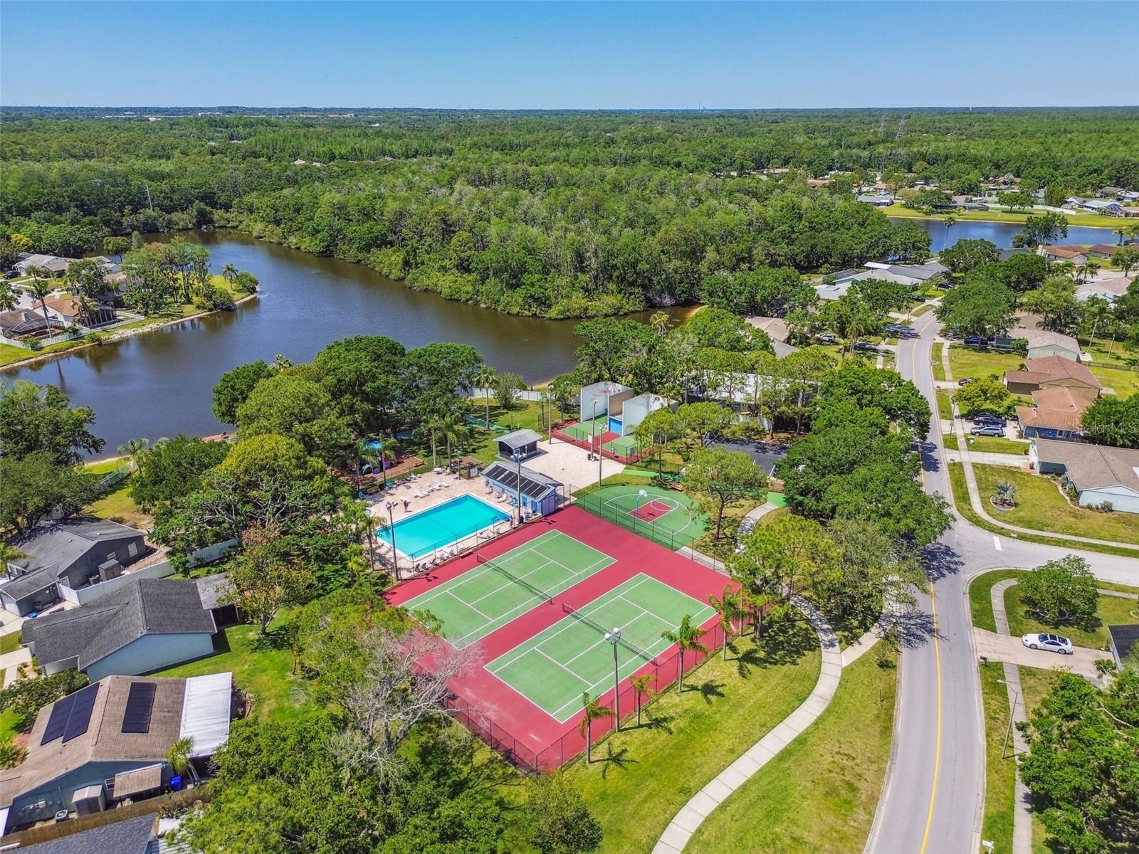 GARDENS FOREST LAKES - Residential