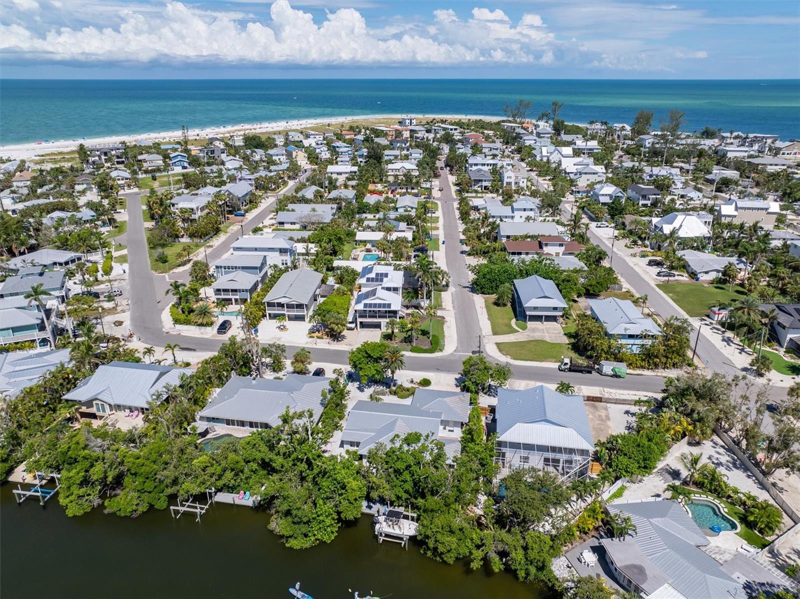 LUANA ISLES - Residential