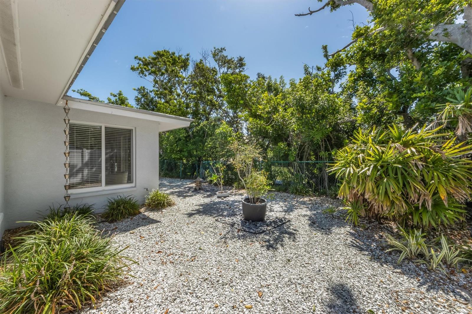 LUANA ISLES - Residential