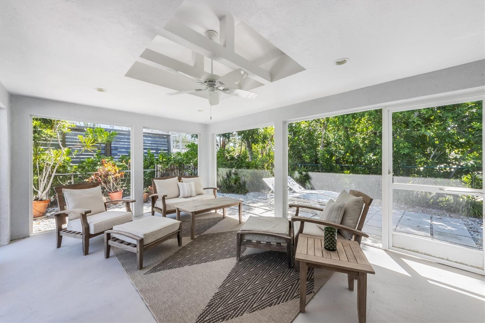 LUANA ISLES - Residential