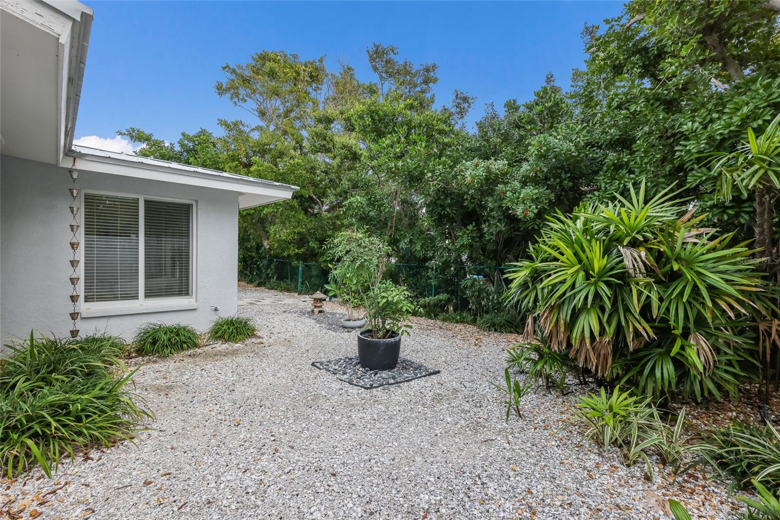 LUANA ISLES - Residential