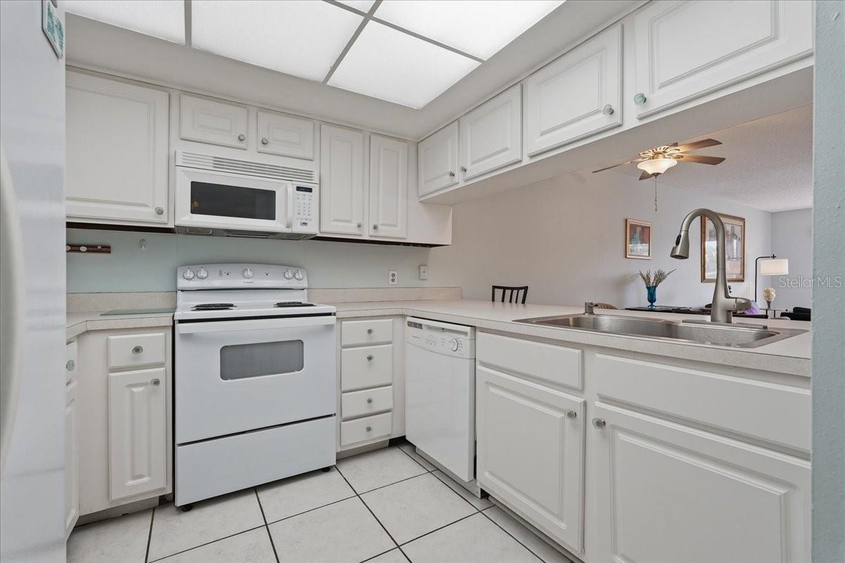 MARINER VILLAGE NORTHWEST CONDO - Residential