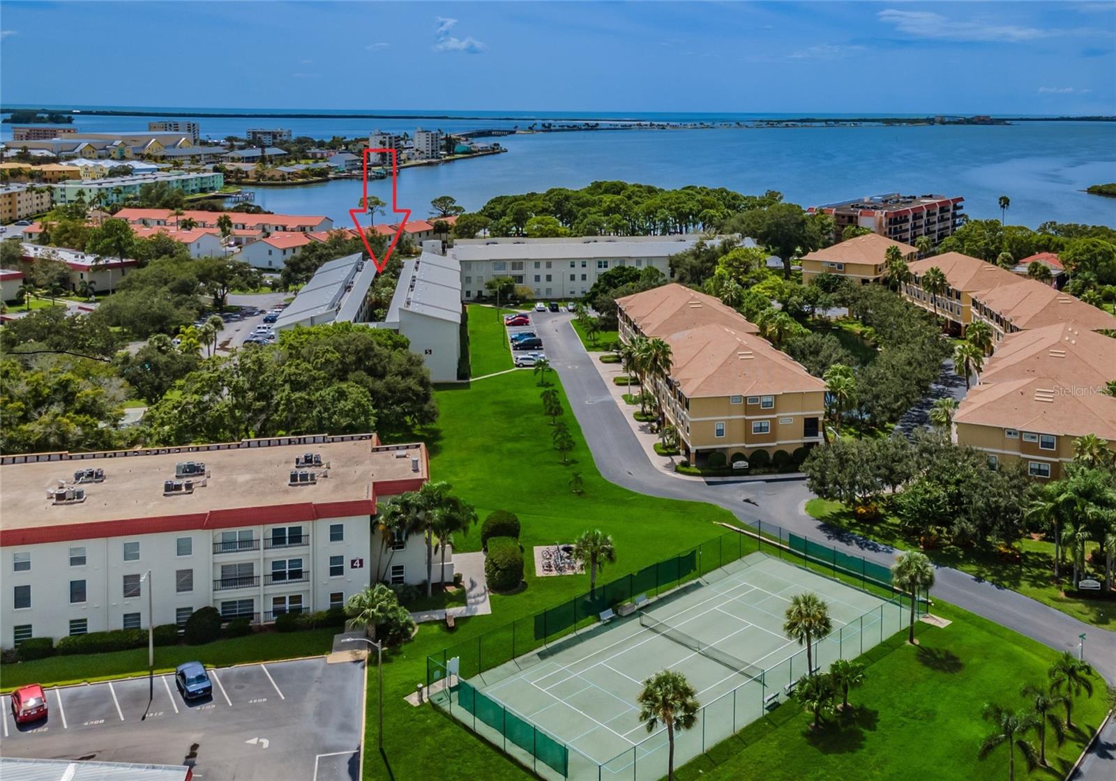 MEDITERRANEAN MANORS - Residential Lease