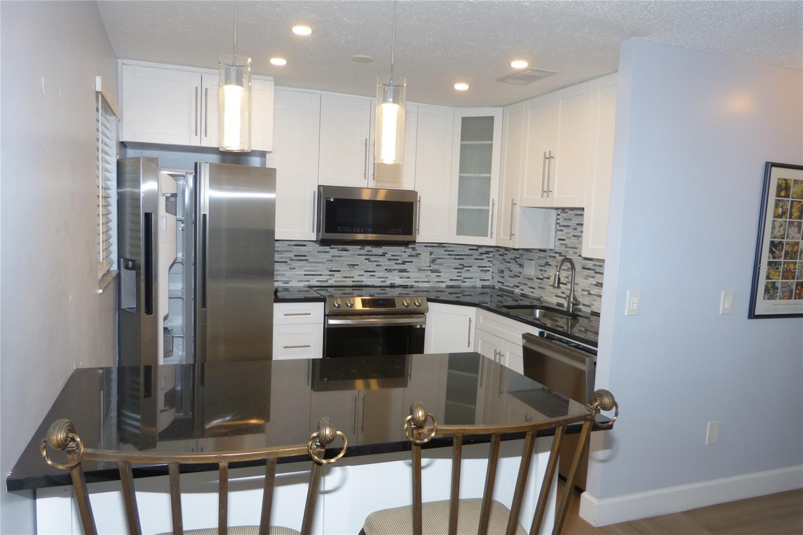 MEDITERRANEAN MANORS - Residential Lease