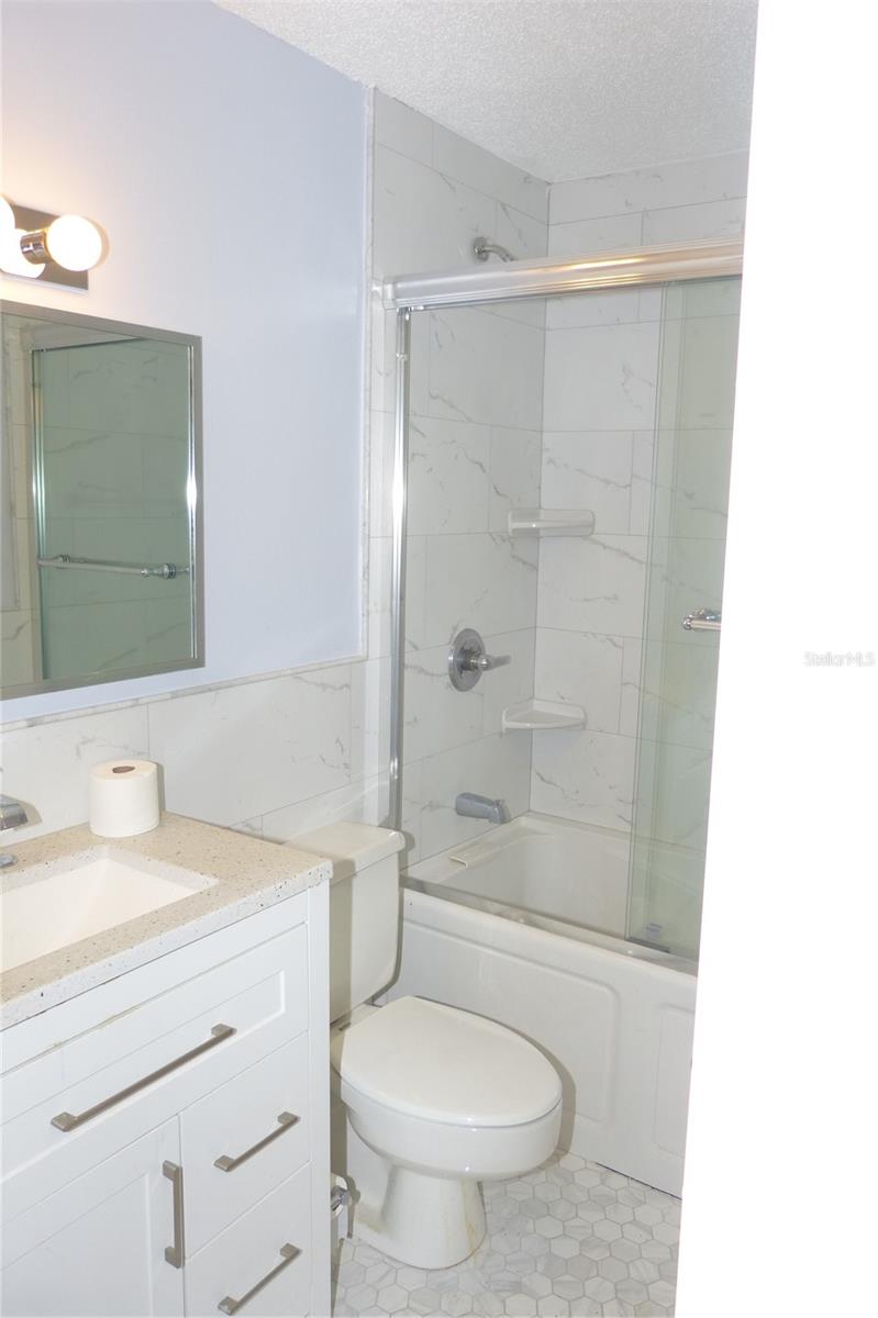 MEDITERRANEAN MANORS - Residential Lease