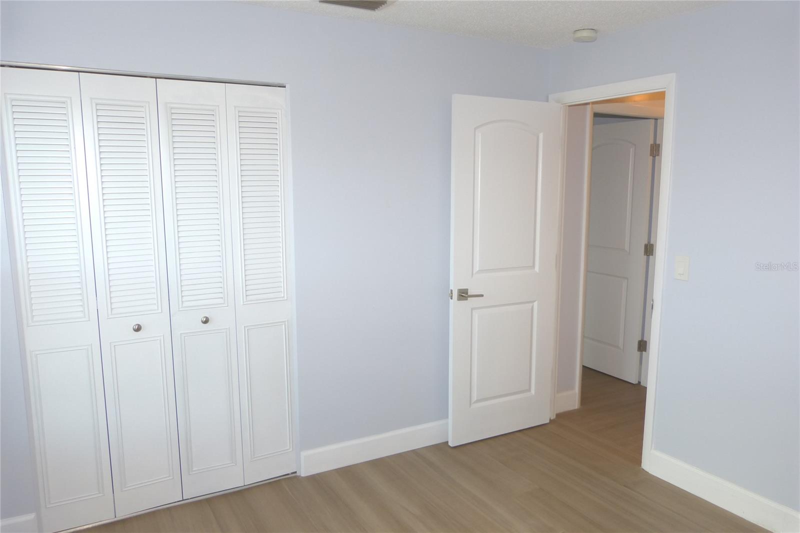 MEDITERRANEAN MANORS - Residential Lease