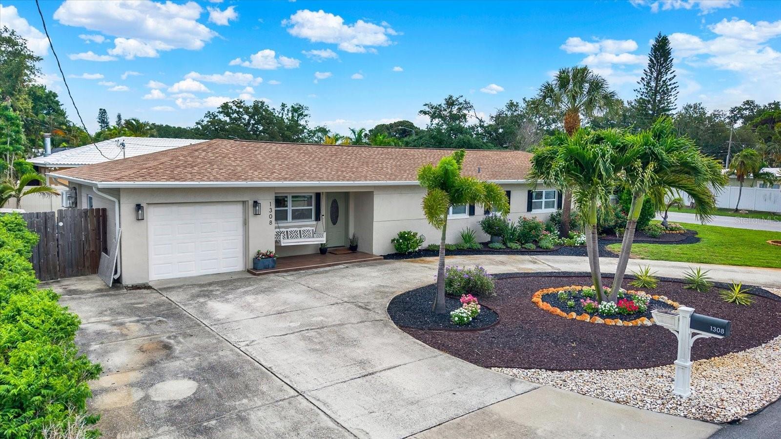 PASADENA GOLF CLUB ESTATES - Residential