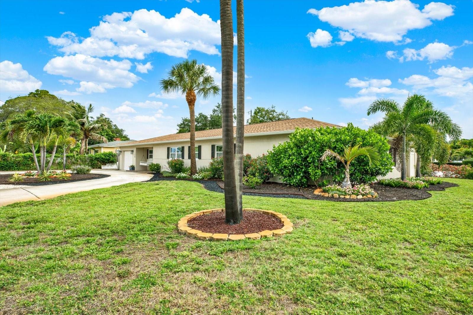 PASADENA GOLF CLUB ESTATES - Residential