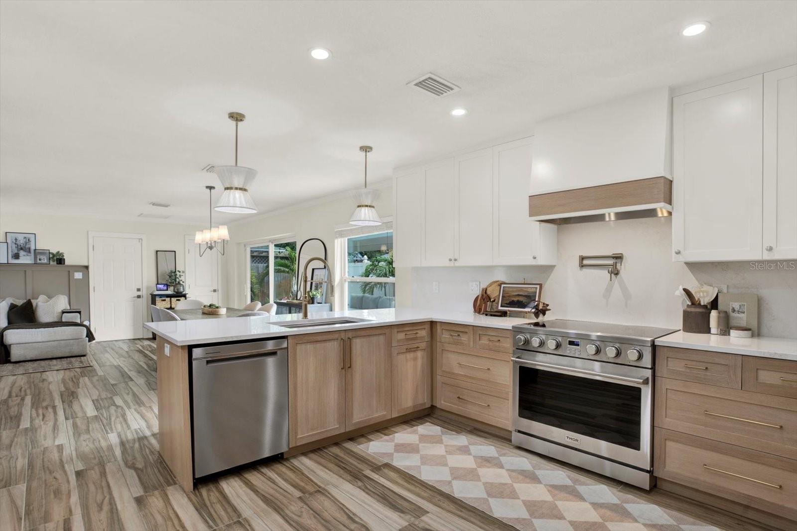 PASADENA GOLF CLUB ESTATES - Residential