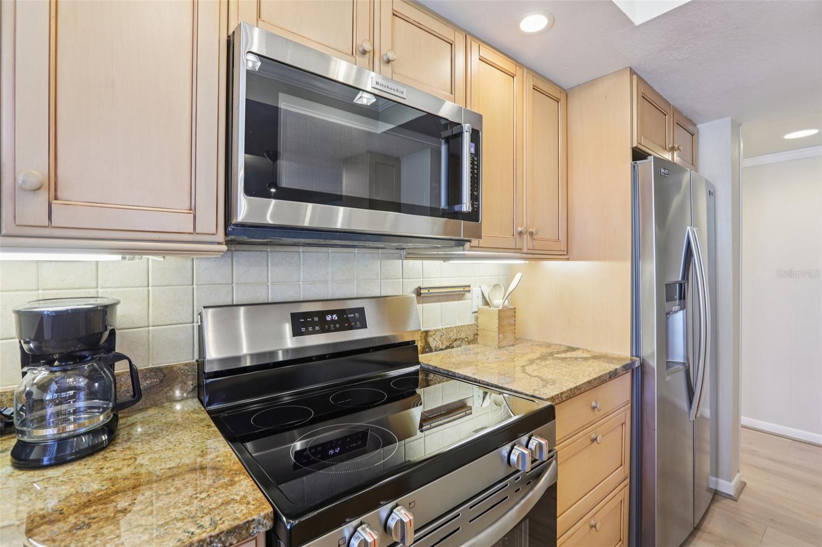 PELICANS POINTE BEACH HOMES - Residential