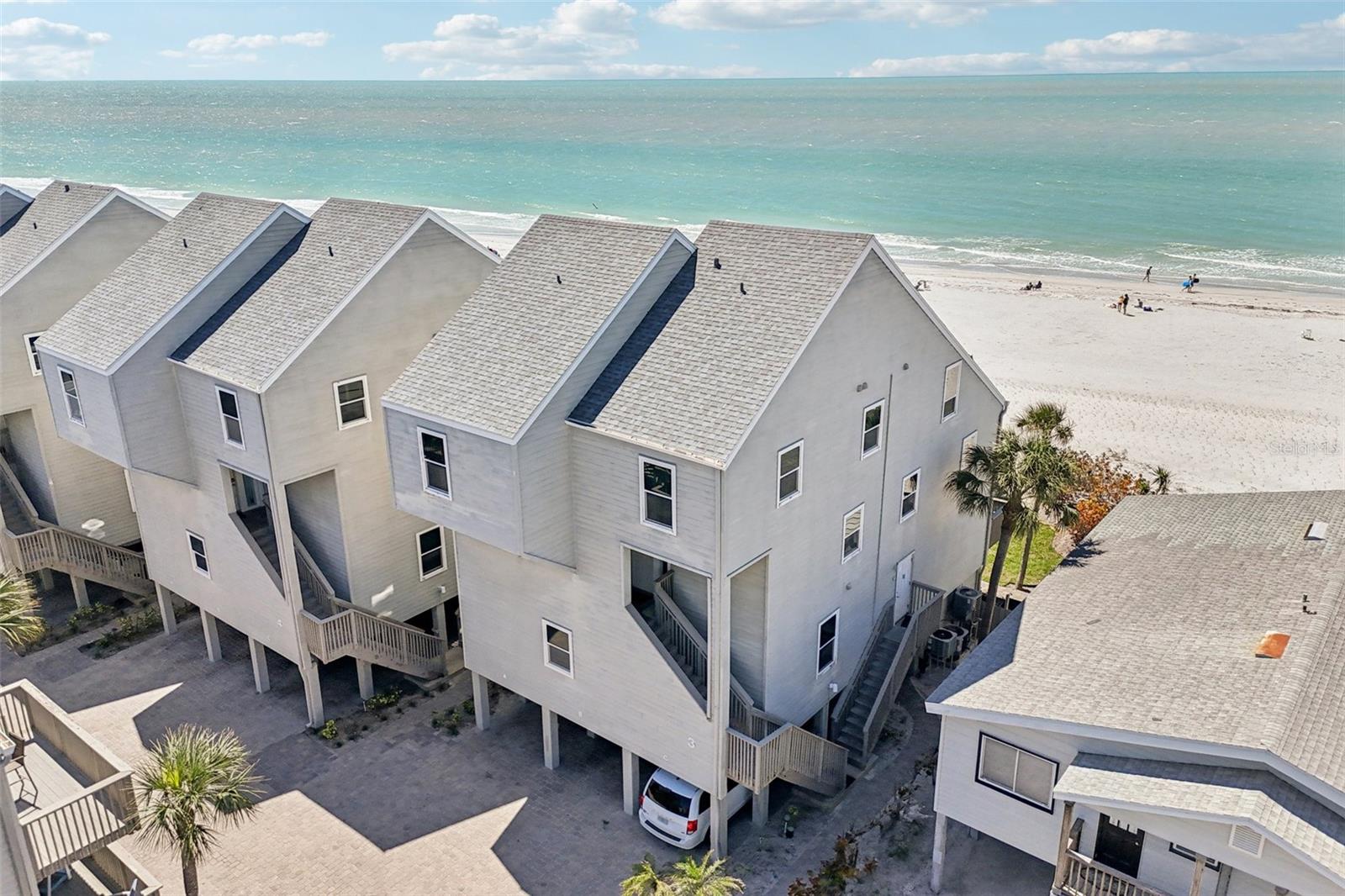 PELICANS POINTE BEACH HOMES - Residential
