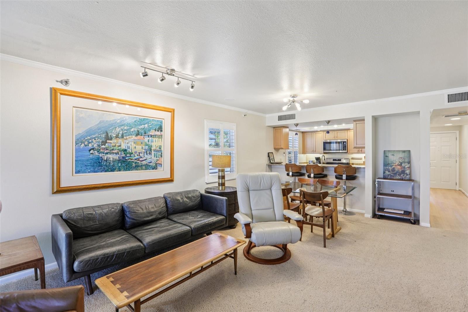 PELICANS POINTE BEACH HOMES - Residential