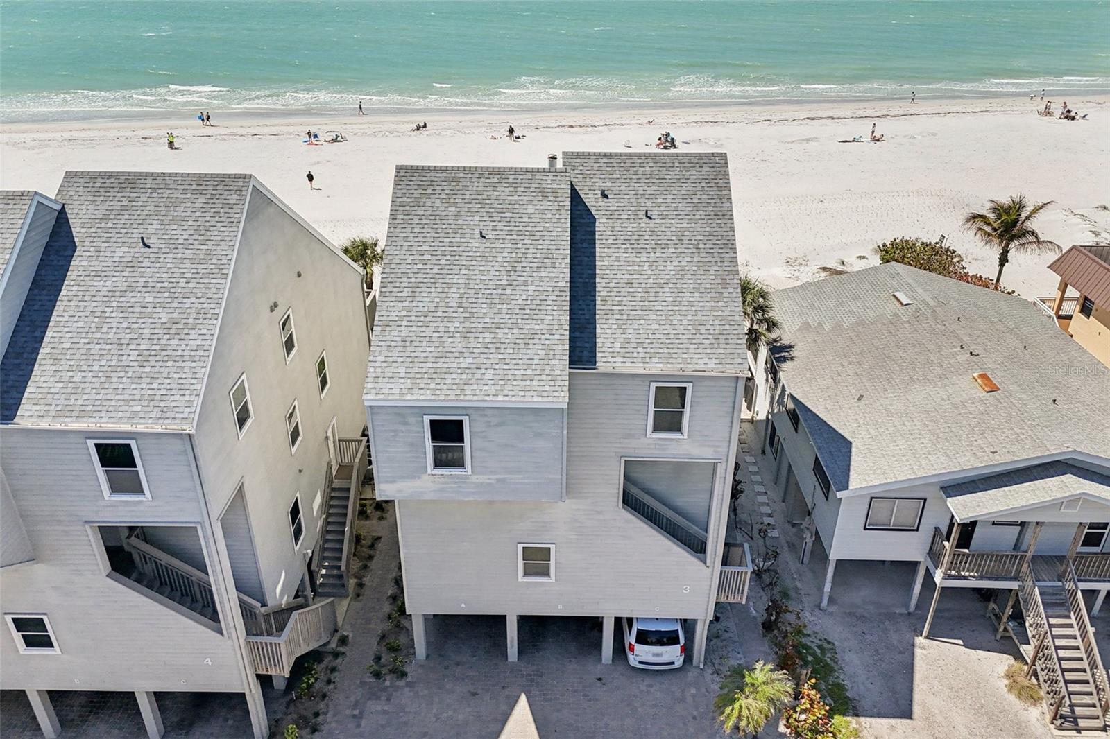 PELICANS POINTE BEACH HOMES - Residential