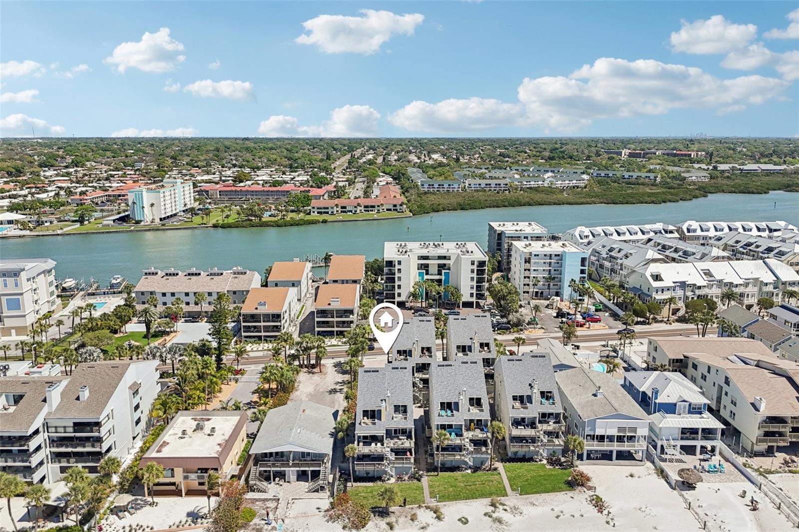 PELICANS POINTE BEACH HOMES - Residential
