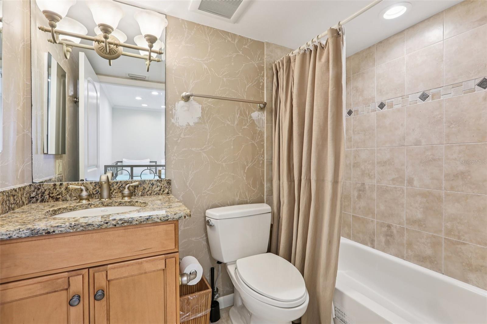 PELICANS POINTE BEACH HOMES - Residential