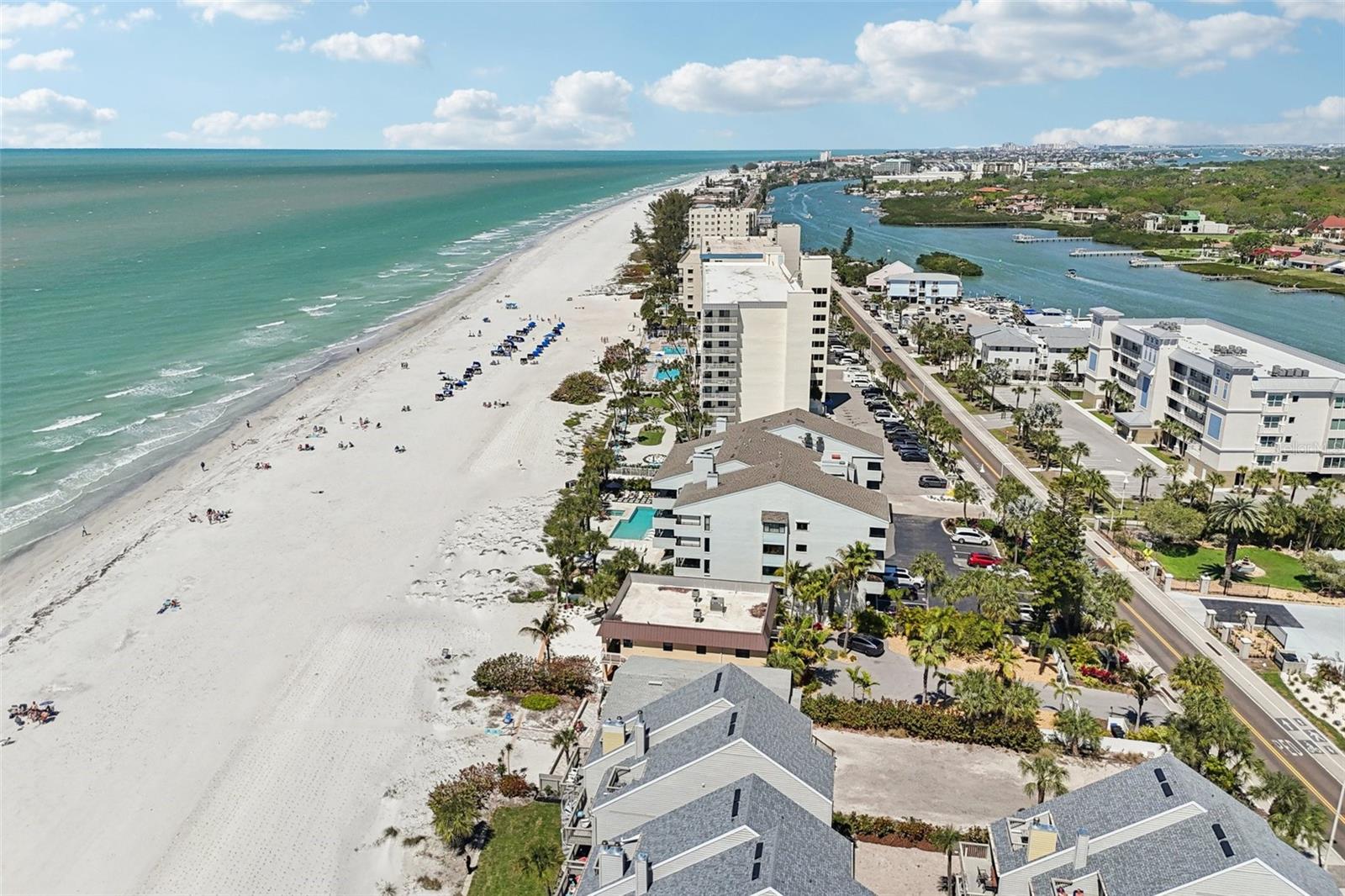 PELICANS POINTE BEACH HOMES - Residential
