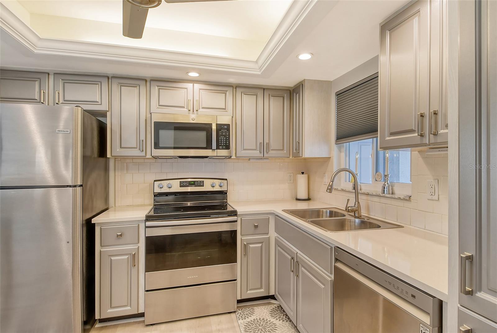 STRATHMORE RIVERSIDE II - Residential