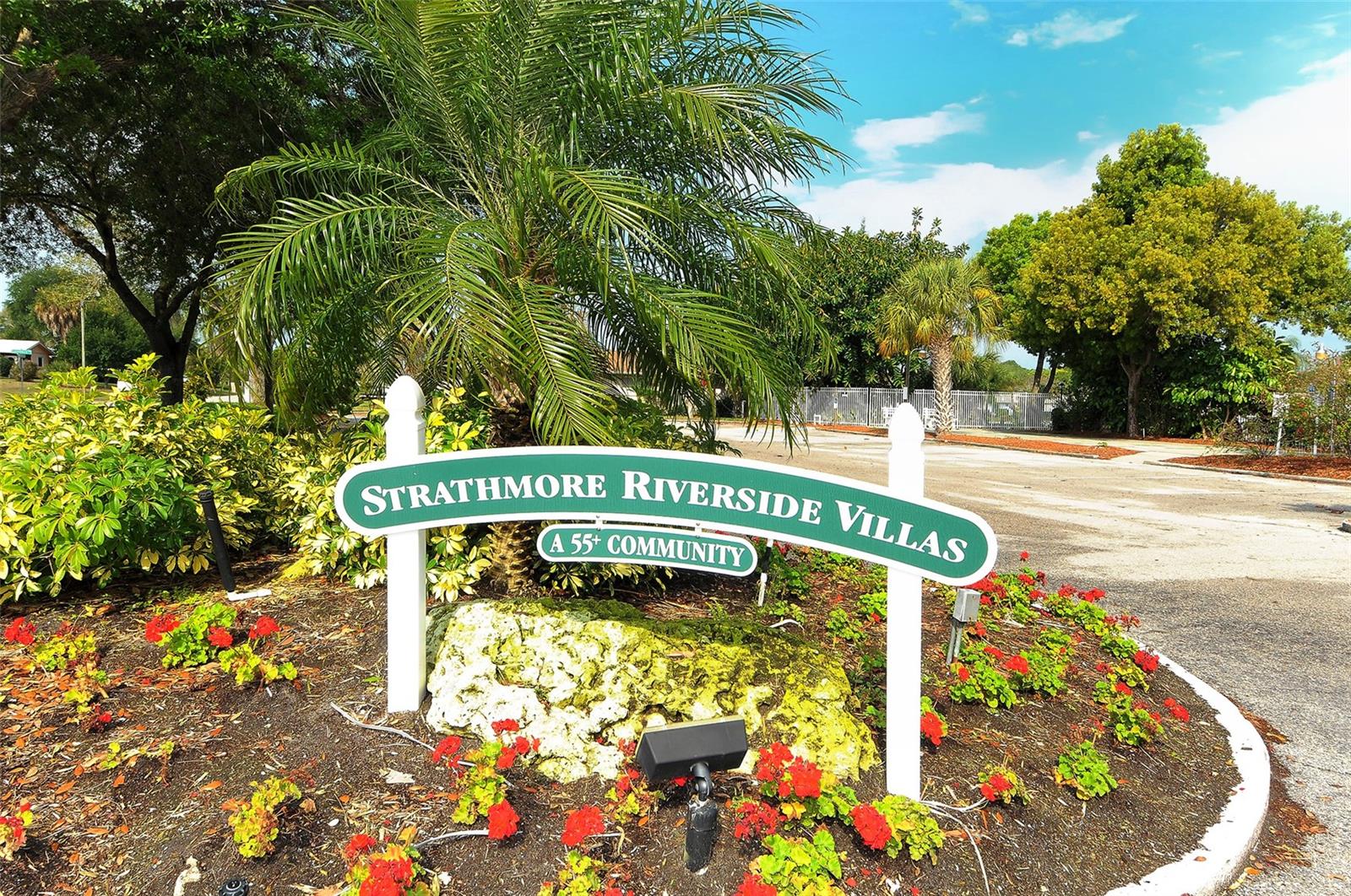 STRATHMORE RIVERSIDE II - Residential