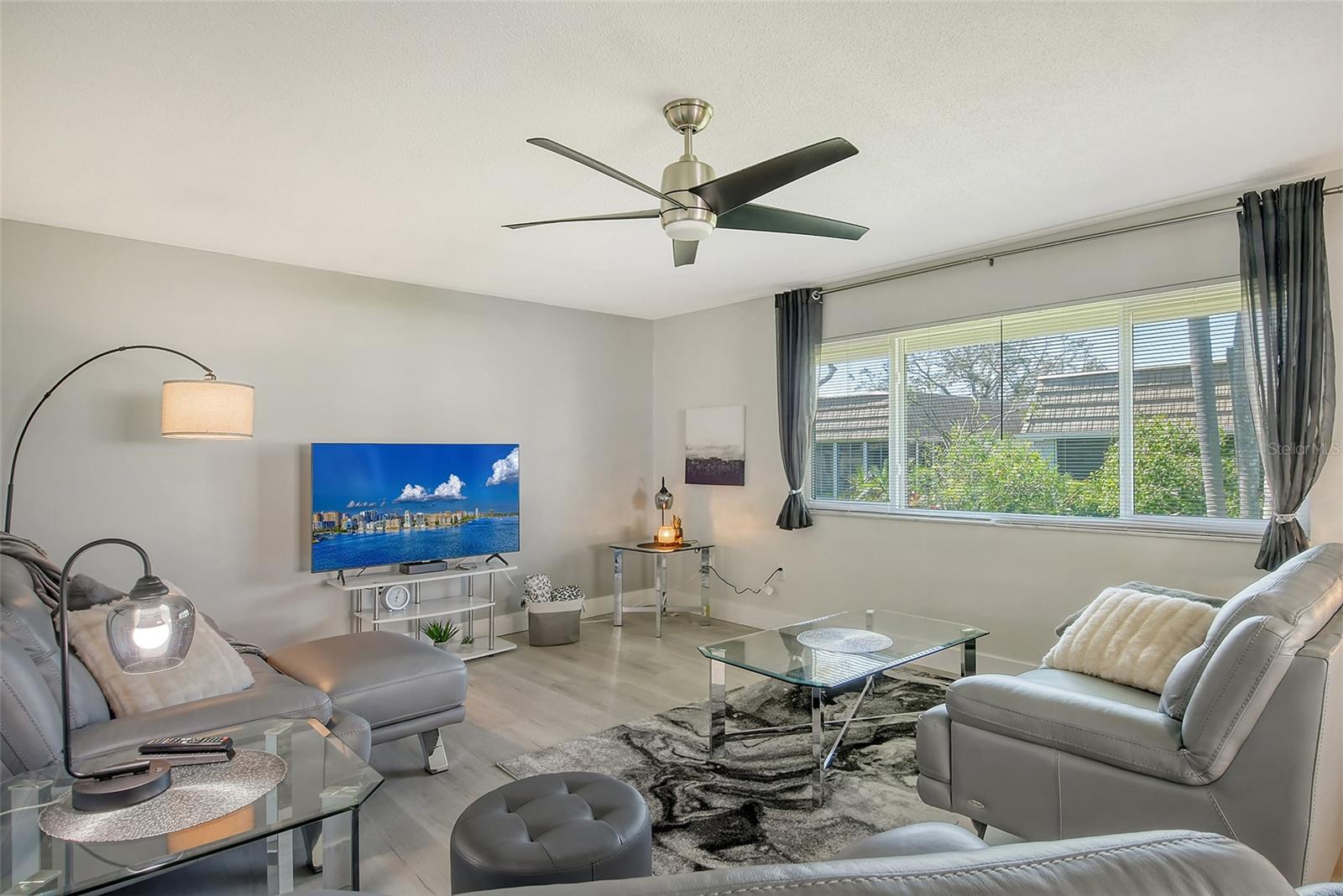 STRATHMORE RIVERSIDE II - Residential