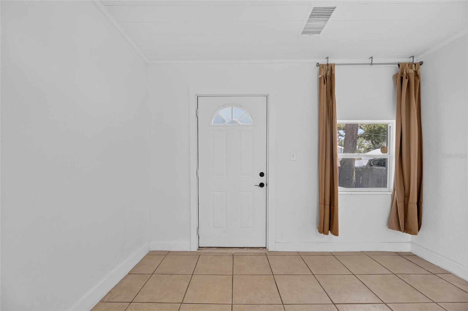 VALKENWAL - Residential Lease