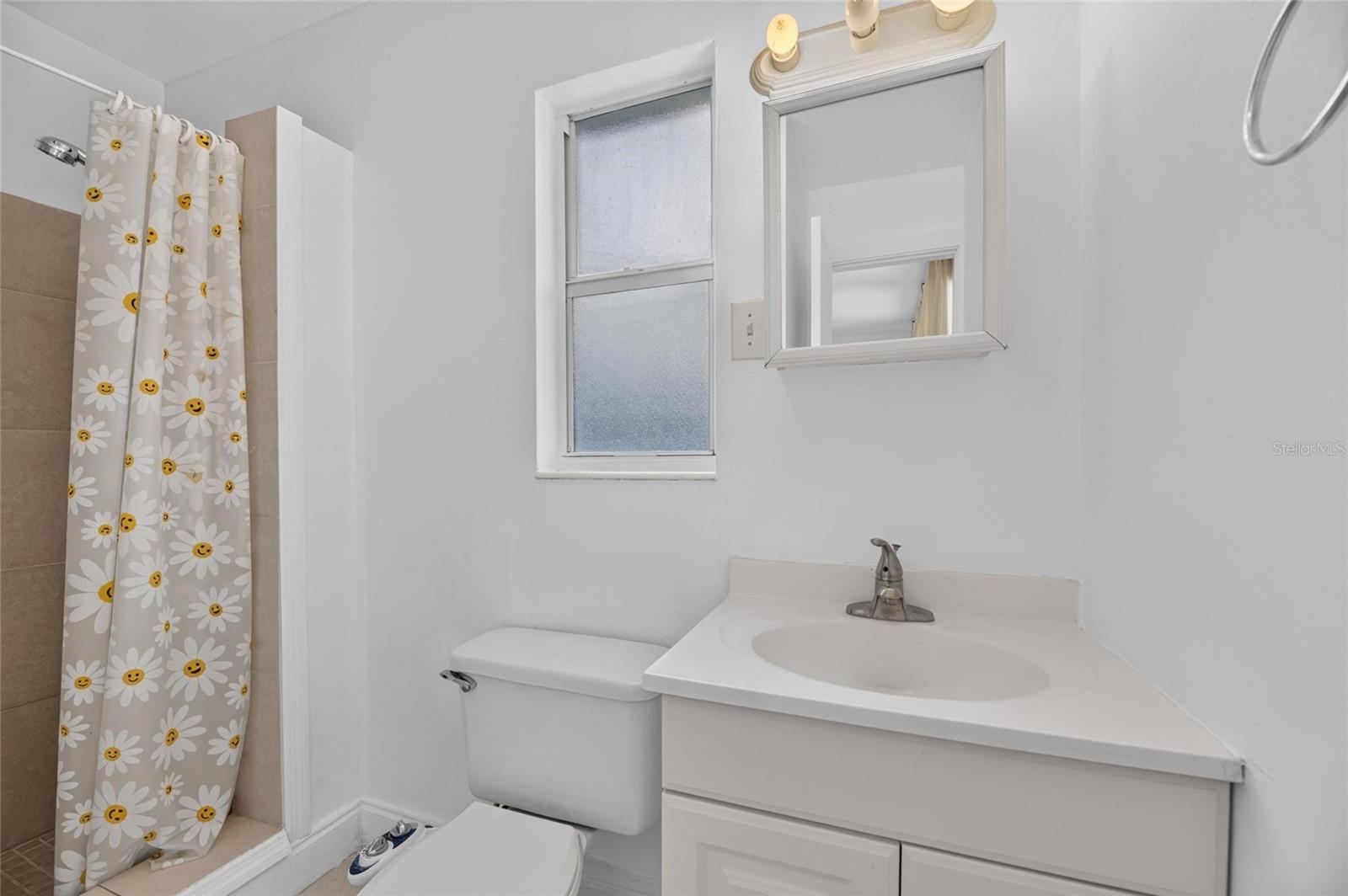 VALKENWAL - Residential Lease